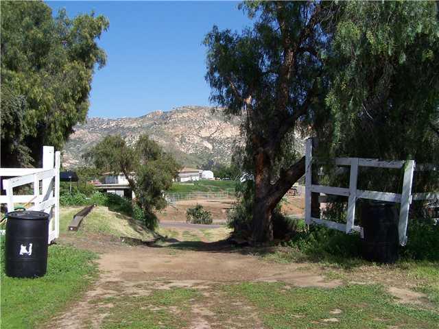 11345 Posthill Rd, Lakeside, CA 92040 photo 24