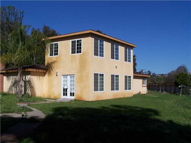 11345 Posthill Rd, Lakeside, CA 92040 photo 2
