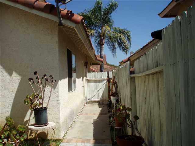 737 Rivertree Dr, Oceanside, CA 92058 photo 23