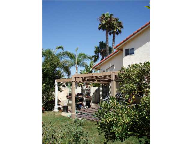 737 Rivertree Dr, Oceanside, CA 92058 photo 22