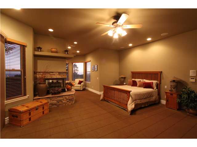 15750 Blue Crystal Trl, Poway, CA 92064 photo 22