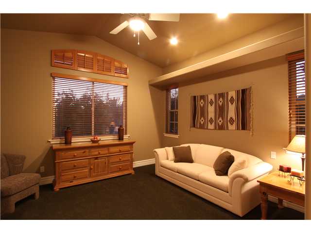 15750 Blue Crystal Trl, Poway, CA 92064 photo 23