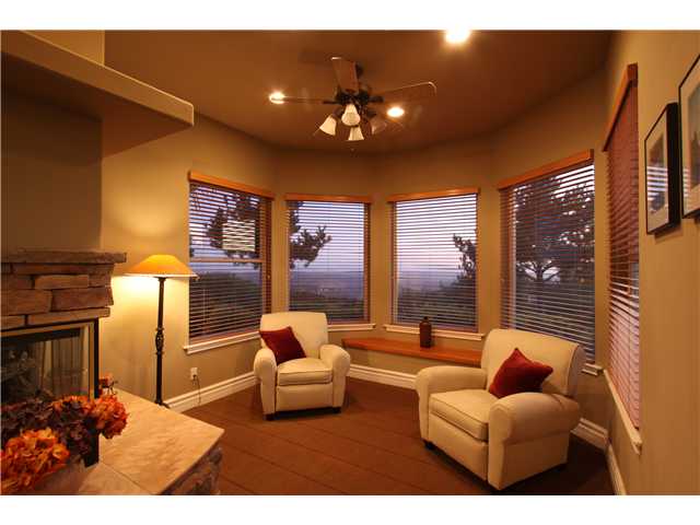 15750 Blue Crystal Trl, Poway, CA 92064 photo 19
