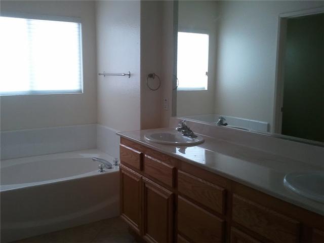 11317 Big Cone Dr, Lakeside, CA 92040 photo 4