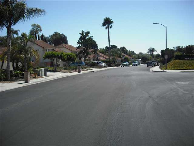 1418 Broken Hitch Rd, Oceanside, CA 92056 photo 2