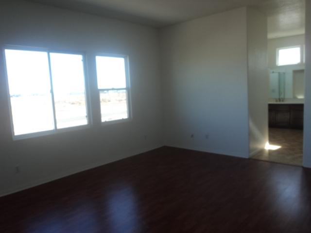 836 Santillan St, Brawley, CA 92227 photo 10