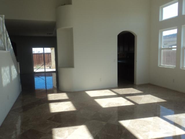 836 Santillan St, Brawley, CA 92227 photo 2