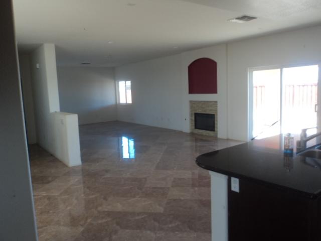 836 Santillan St, Brawley, CA 92227 photo 5