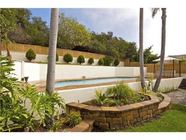 Undisclosed, La Jolla, CA 92037 photo 11
