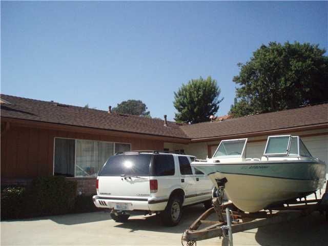 934 Ruby Dr, Vista, CA 92083 photo 2