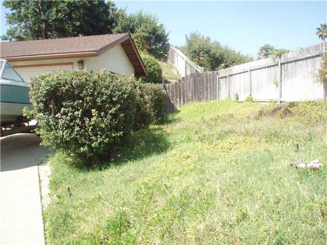 934 Ruby Dr, Vista, CA 92083 photo 3