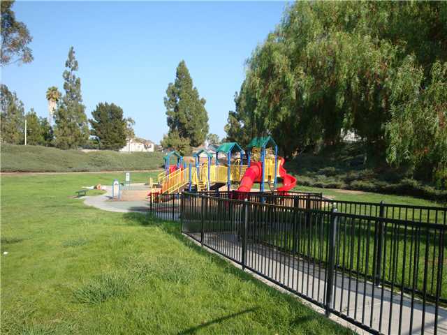 1505 Spring Creek Ln, Oceanside, CA 92057 photo 7