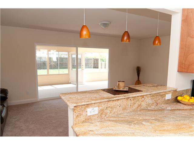 14539 Biddeford St, Poway, CA 92064 photo 4