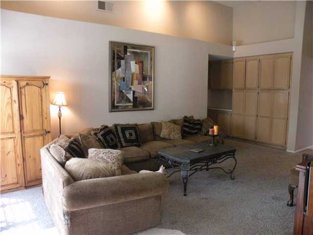14007 Hickory St, Poway, CA 92064 photo 2