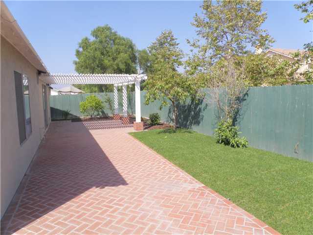 422 Creek Rd, Oceanside, CA 92058 photo 2