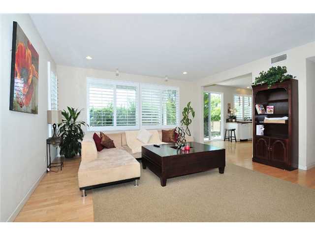 6067 Meadowpointe Row, La Jolla, CA 92037 photo 9