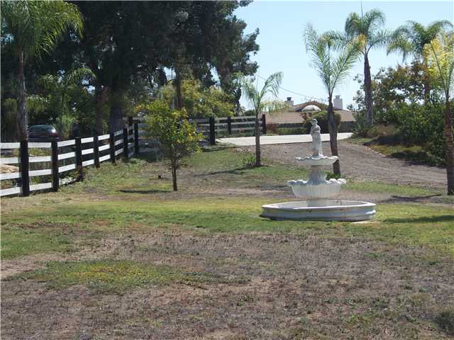 1108 El Paisano Dr, Fallbrook, CA 92028 photo 9