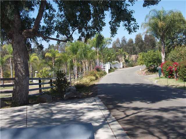 1108 El Paisano Dr, Fallbrook, CA 92028 photo 11