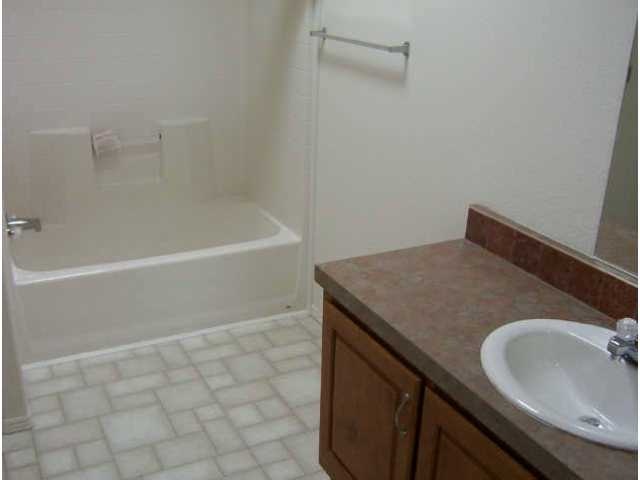 1210 Holly St, Oceanside, CA 92058 photo 4