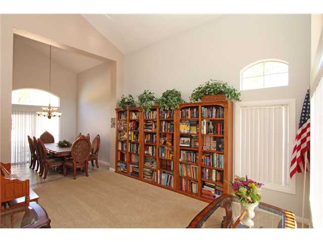 1630 Dawson Dr, Vista, CA 92081 photo 5
