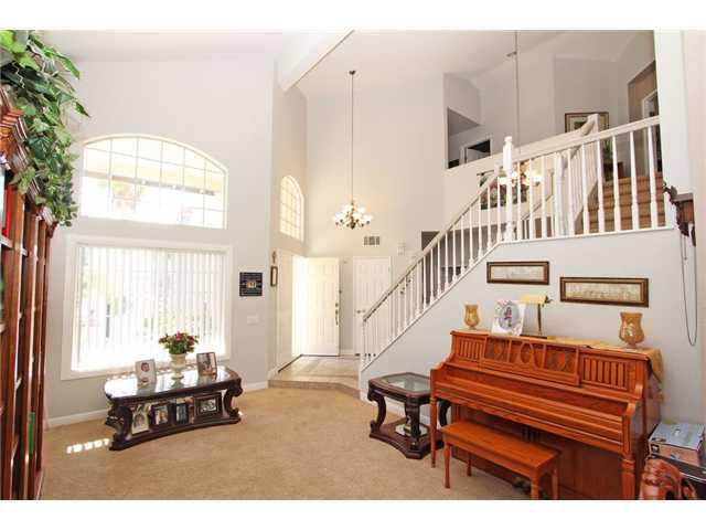 1630 Dawson Dr, Vista, CA 92081 photo 3