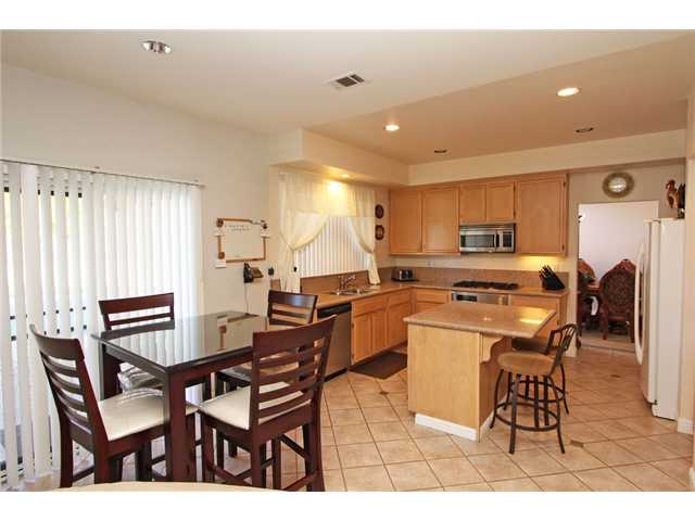 1630 Dawson Dr, Vista, CA 92081 photo 9
