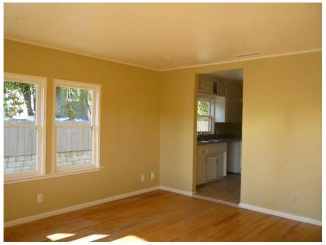 519 Main Ave, Fallbrook, CA 92028 photo 3