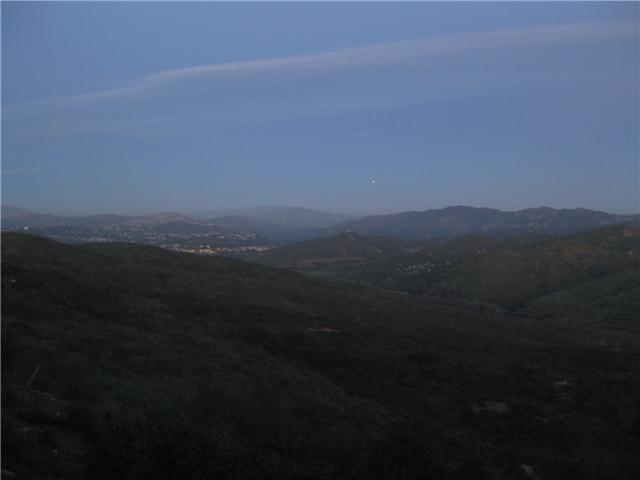 10145 Destiny Mountain Ct, Spring Valley, CA 91978 photo 2