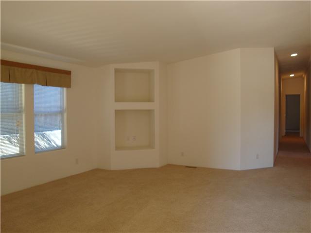 726 5th Ave, Escondido, CA 92025 photo 3