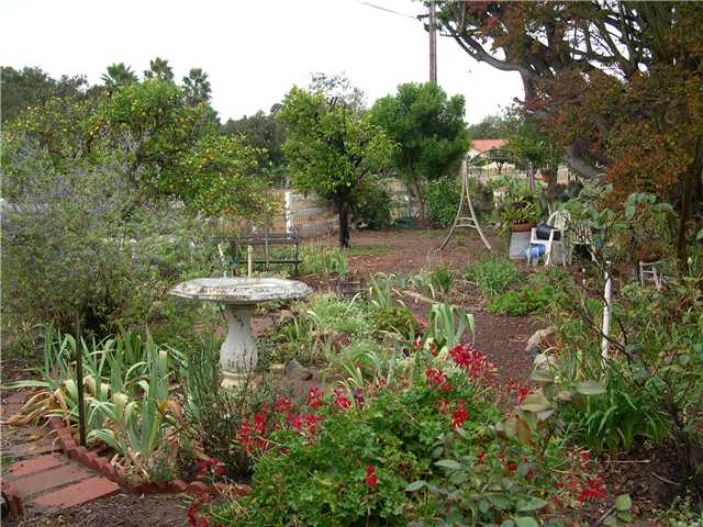 701 Maravilla Ln, Fallbrook, CA 92028 photo 3