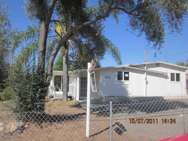 325 W Dougherty St, Fallbrook, CA 92028 photo 1