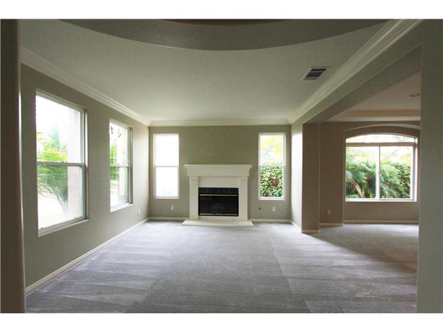 6567 Petunia Pl, Carlsbad, CA 92011 photo 3