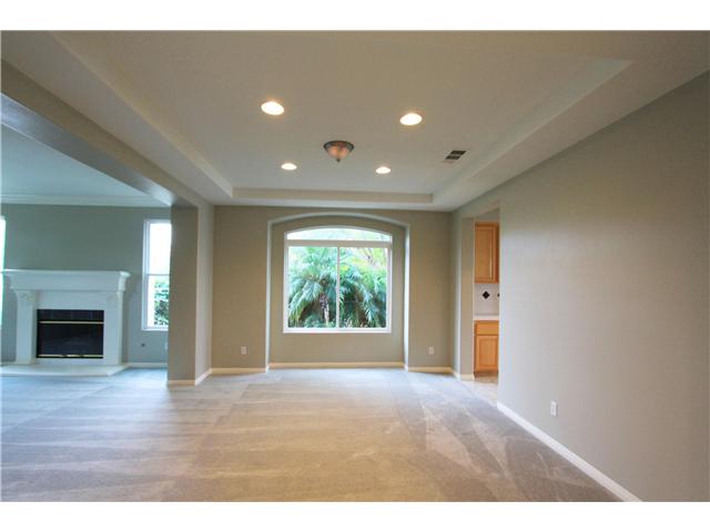 6567 Petunia Pl, Carlsbad, CA 92011 photo 4