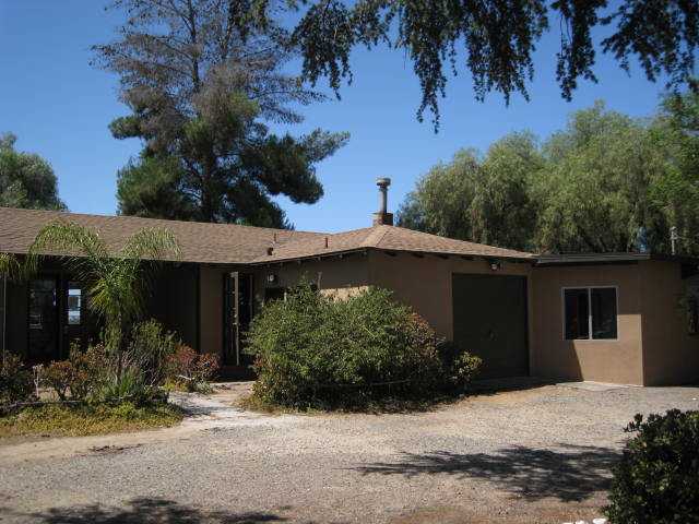 305 Elder St, Fallbrook, CA 92028 photo 1
