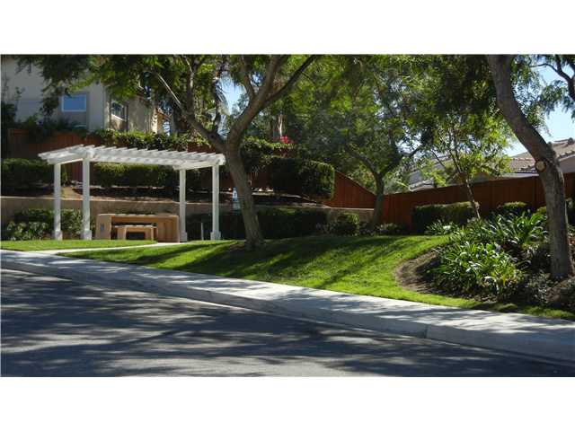 856 Daybreak Pl, Vista, CA 92084 photo 4