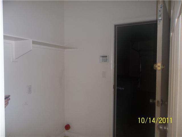 2892 Lake View Dr, Perris, CA 92571 photo 11