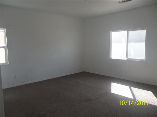 2892 Lake View Dr, Perris, CA 92571 photo 6