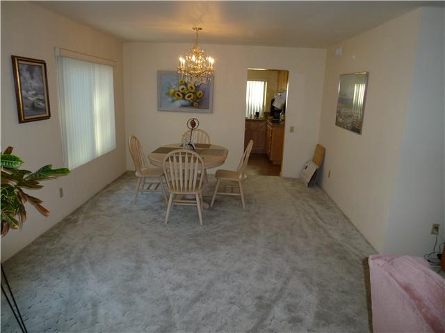 390 Dewane Dr, El Cajon, CA 92020 photo 5