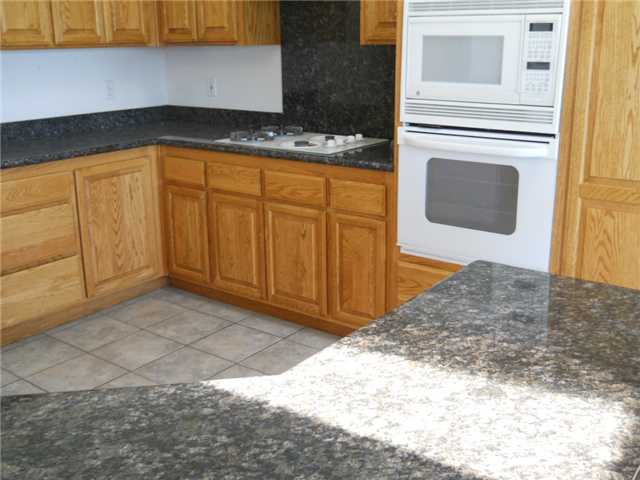 526 Yucca Rd, Fallbrook, CA 92028 photo 3