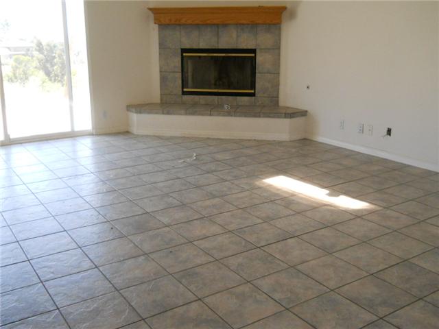 526 Yucca Rd, Fallbrook, CA 92028 photo 2