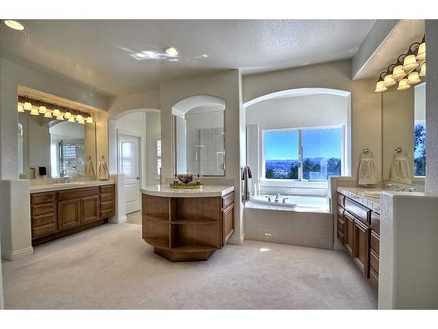 3864 Wendi Ct, Fallbrook, CA 92028 photo 13