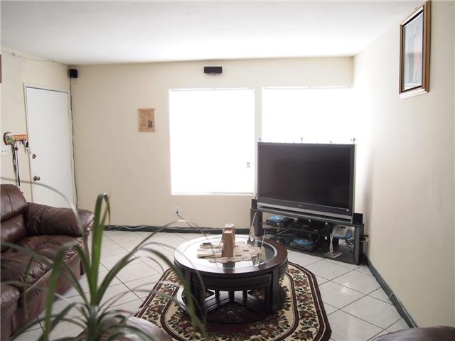 1040 Bartlett Dr, Vista, CA 92084 photo 4