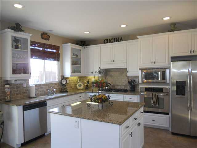1192 Players Dr, Oceanside, CA 92057 photo 2