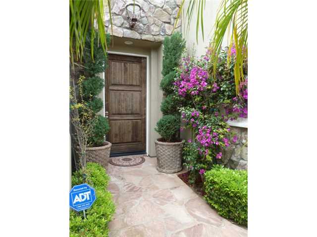 7463 Capstan Dr, Carlsbad, CA 92011 photo 2