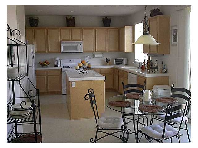 13840 S Mayapple St, Hesperia, CA 92344 photo 4