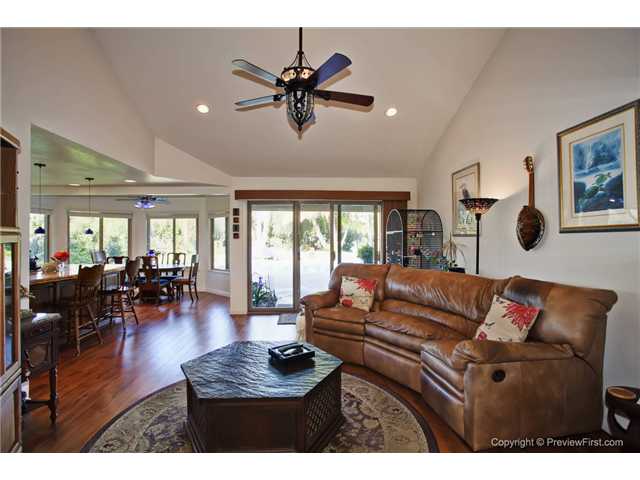 3547 Lomas Serenas Dr, Escondido, CA 92029 photo 11