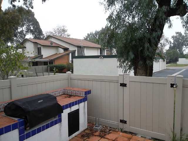 2041 Willowood Ln, Encinitas, CA 92024 photo 2