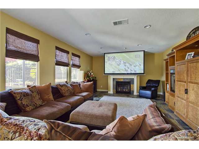531 Kristen Ct, Encinitas, CA 92024 photo 3