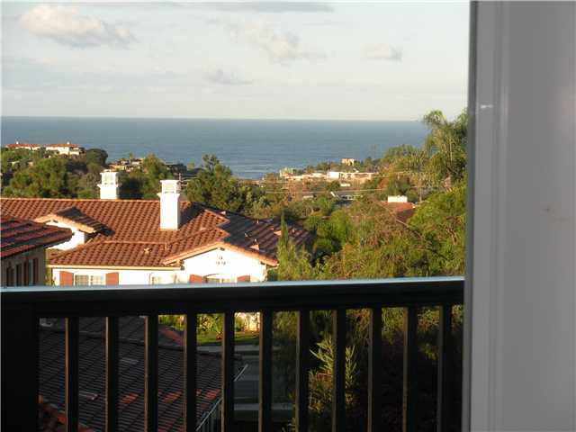 531 Kristen Ct, Encinitas, CA 92024 photo 2
