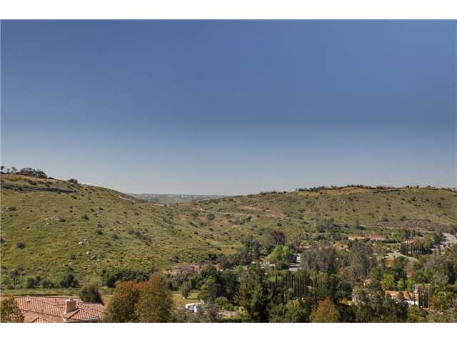 14650 Twin Peaks Rd, Poway, CA 92064 photo 2